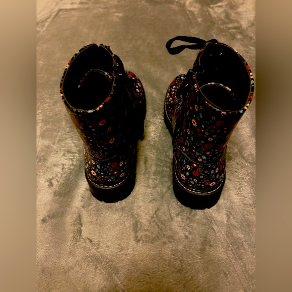 Sugar Kaedy combat boots. - Picture 7 of 7